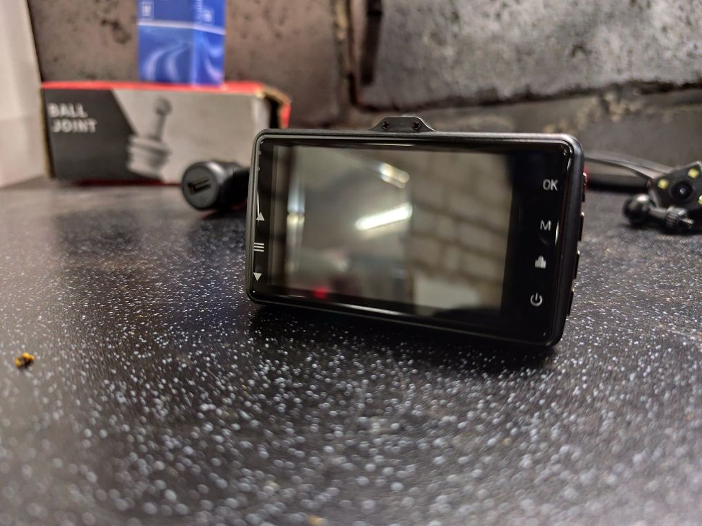 Відеореєстратор ThiEYE з камерою заднього Carbox 5R Dash Cam Real 1080
