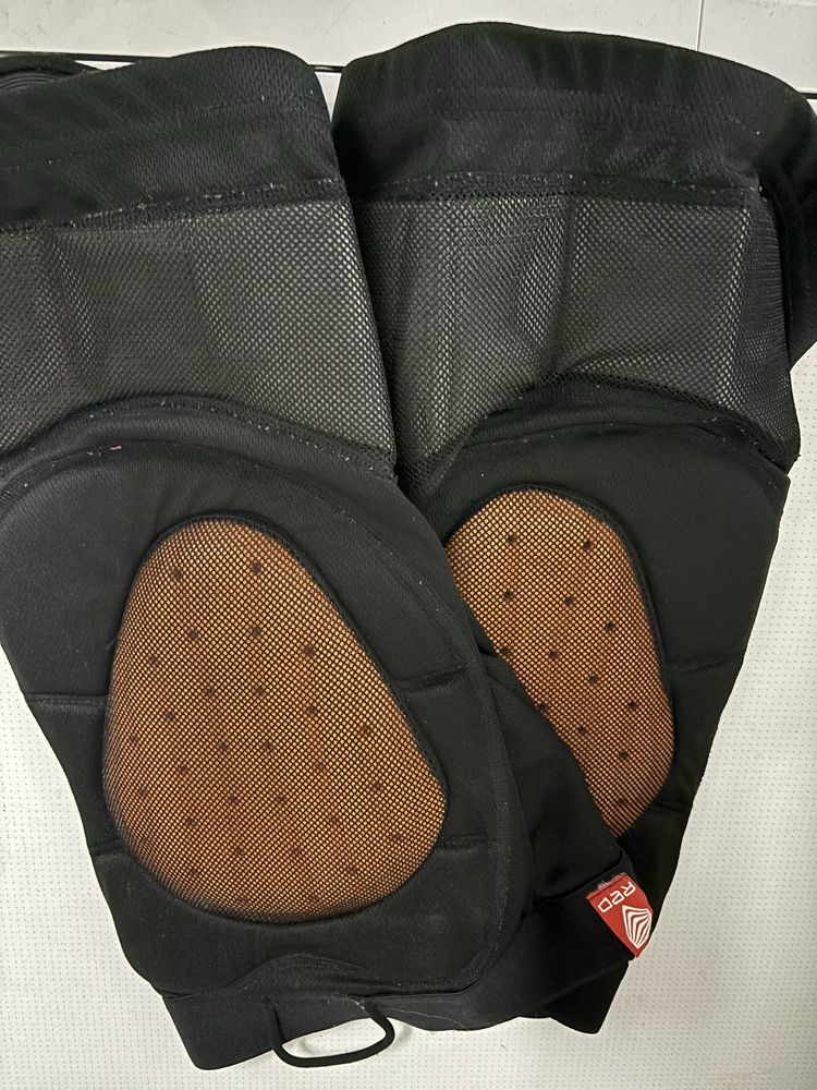 R.E.D total shock impact spodenki M damskie