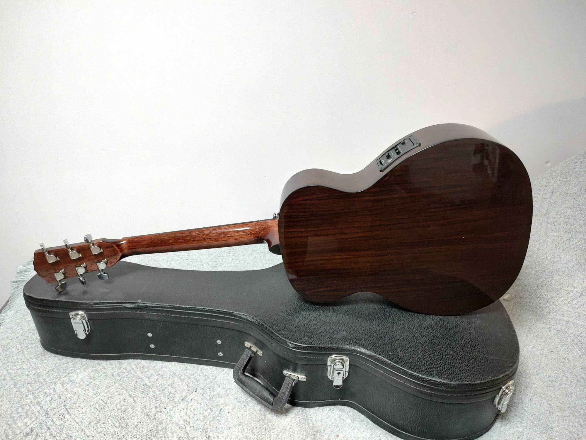 NOWA Fender CT-140SE NAT W/C gitara elektroakustyczna CASE palisander