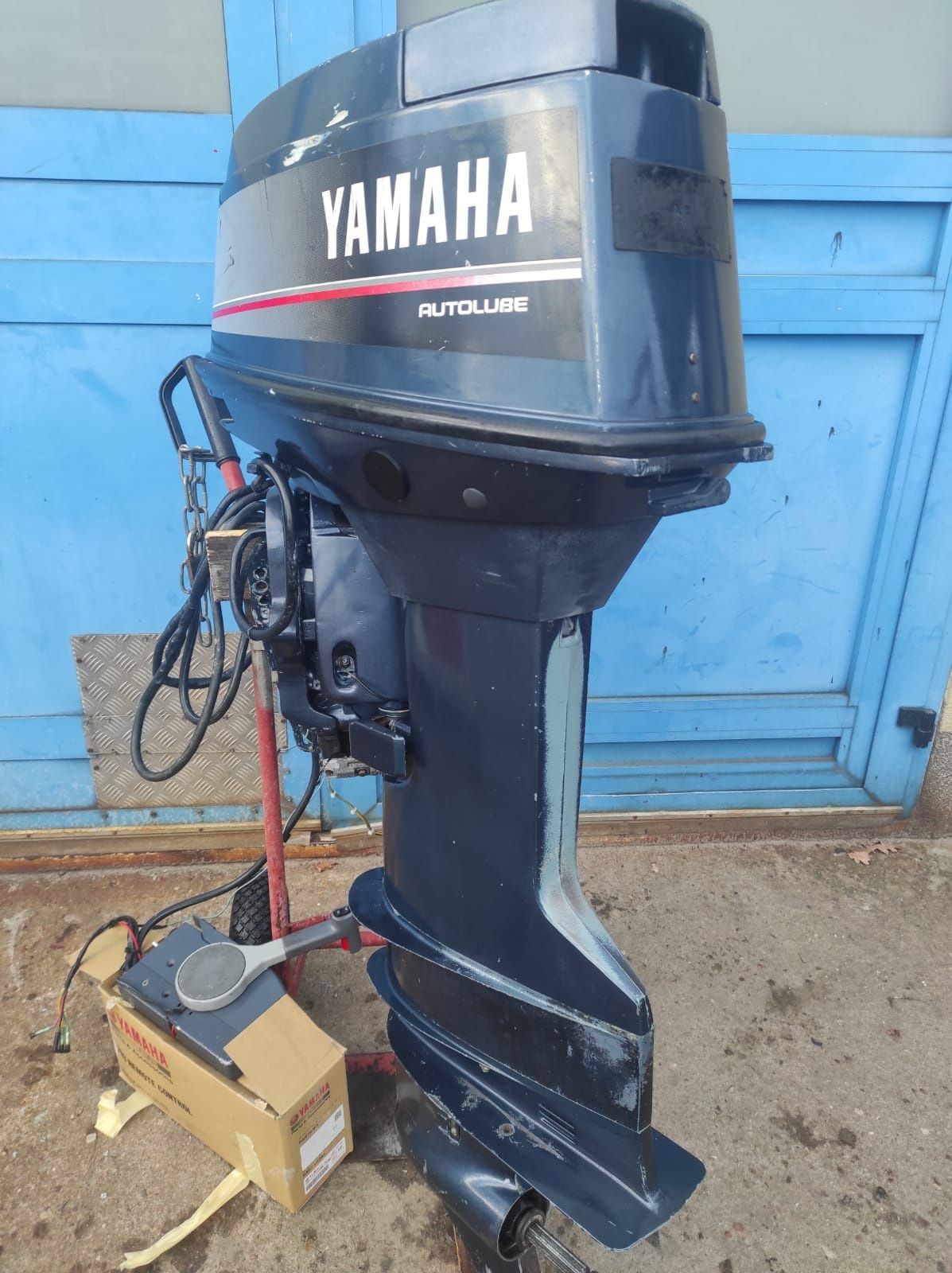 Silnik zaburtowy Yamaha do łodzi