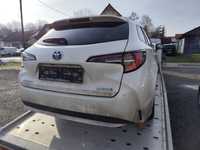Toyota Corolla kombi HYBRID uszkodzona