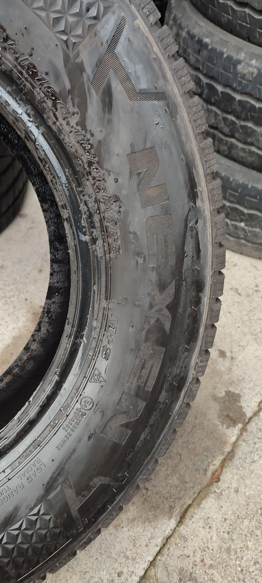 235/65R16c Nexen NBlue 4 Season VAN całoroczne 1szt