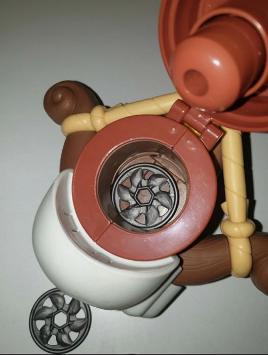 Łuk do strzelania czaszka Piotruś Pan i Nibylandia Mattel  zestaw