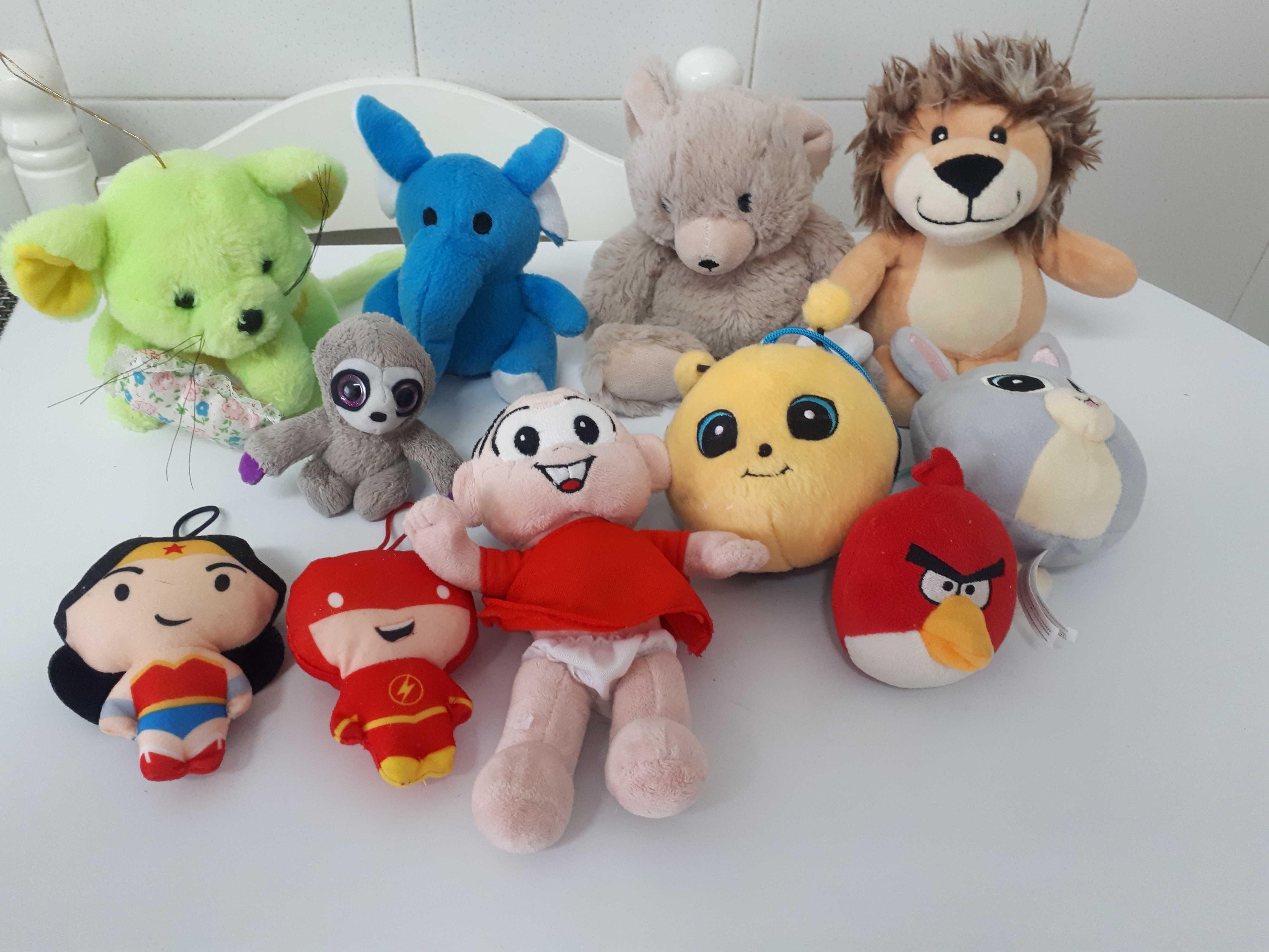 Peluches vários 11 unidades