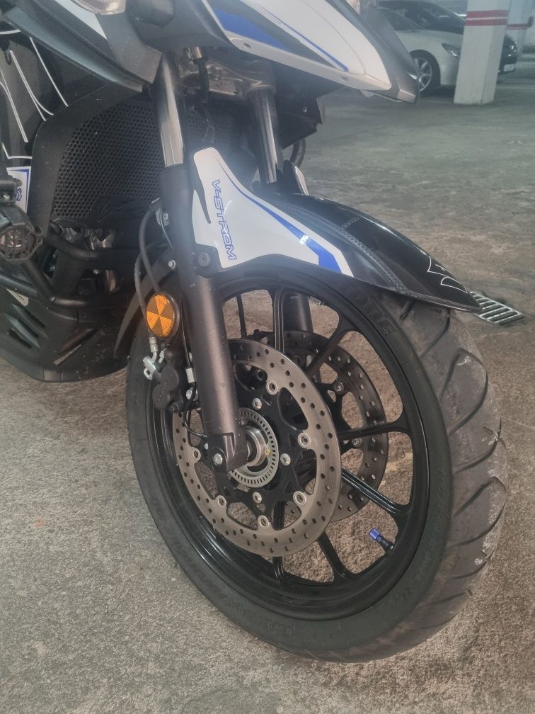 Suzuki v strom 650