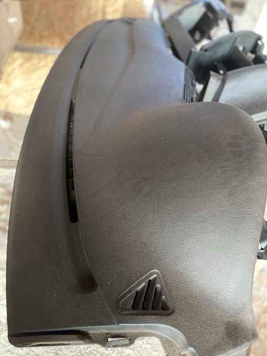 Торпедо тарпеда bmw e39  бмв е 39 б/у в файному стані