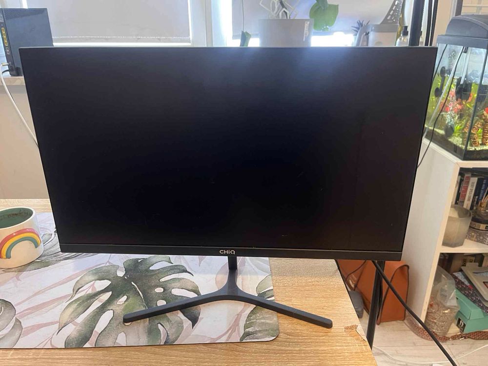 Monitor bezramkowy 22” CHiQ