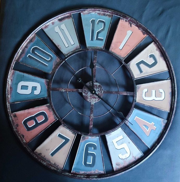 Zegar na ścianę,nowy, duży.