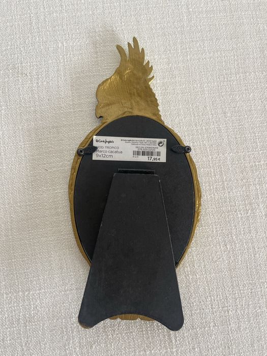 Moldura Catatua acabamento esmalte