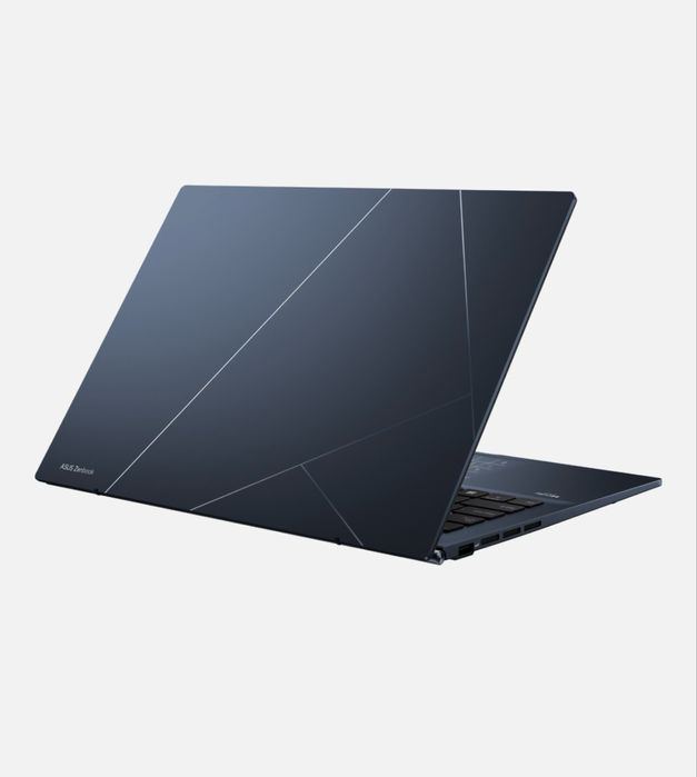 ASUS ZenBook 14 Q409ZA - Intel Core i5 | 8GB | 256GB SSD | Win11 Pro