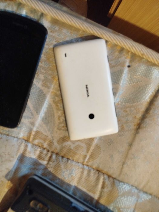 Telemóveis antigos para peças, restauro