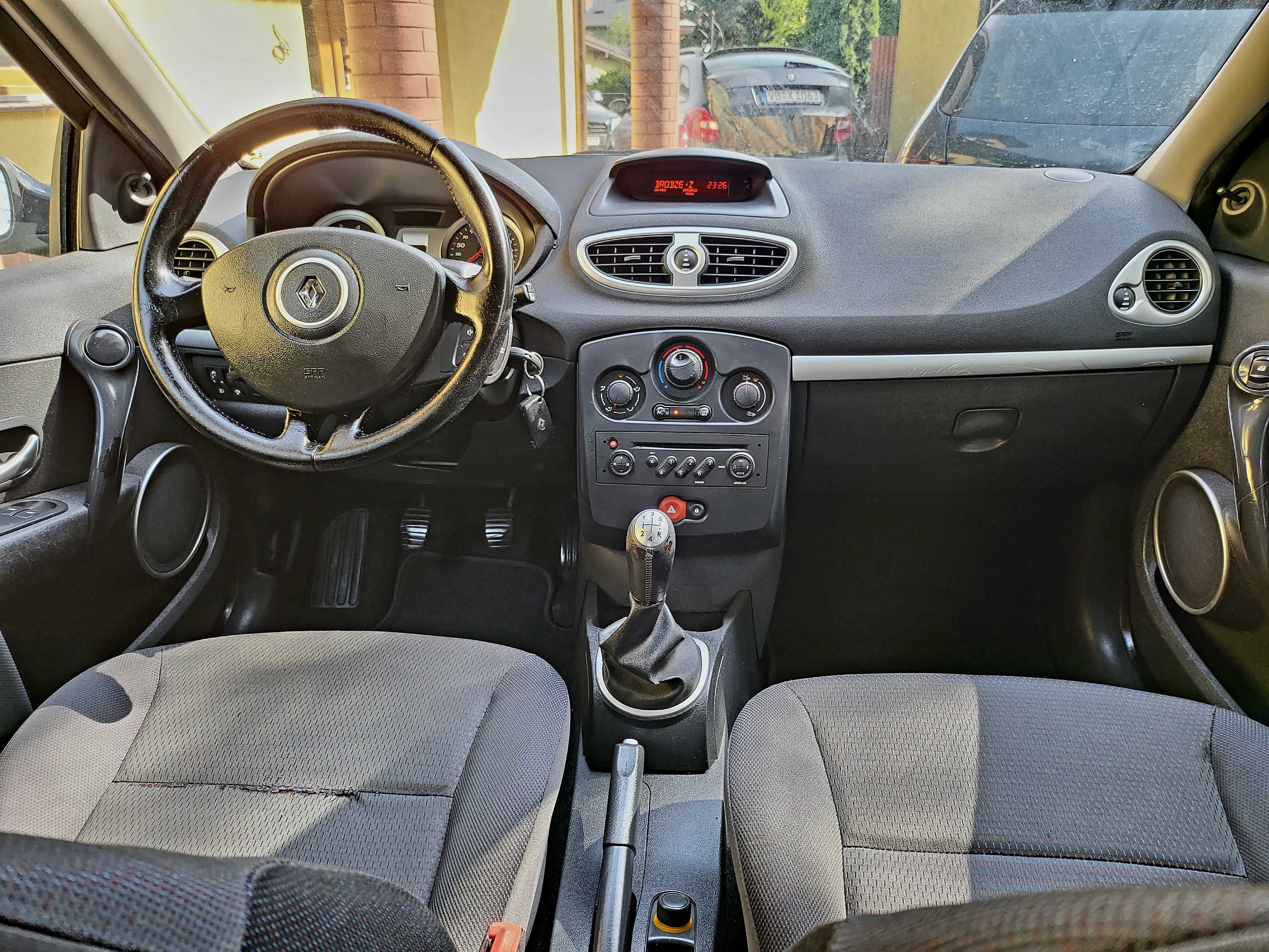 RENAULT CLIO 1.2 klima doś.zakretów relingi SUPER STAN