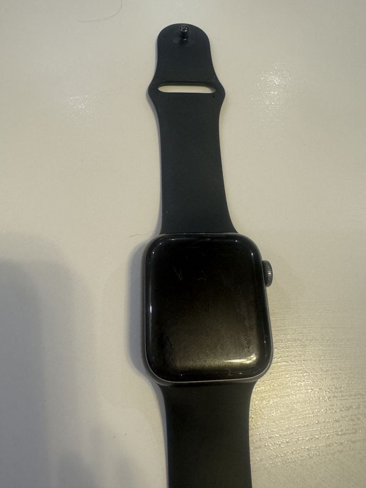 Apple Watch 6 40 mm + Cellular