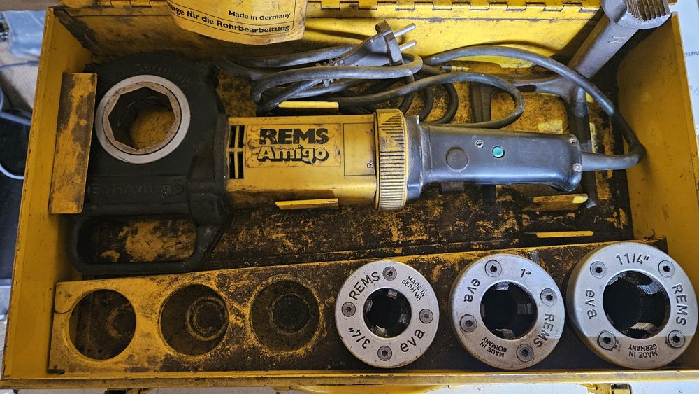 Резьбонарезной клупп REMS Amigo