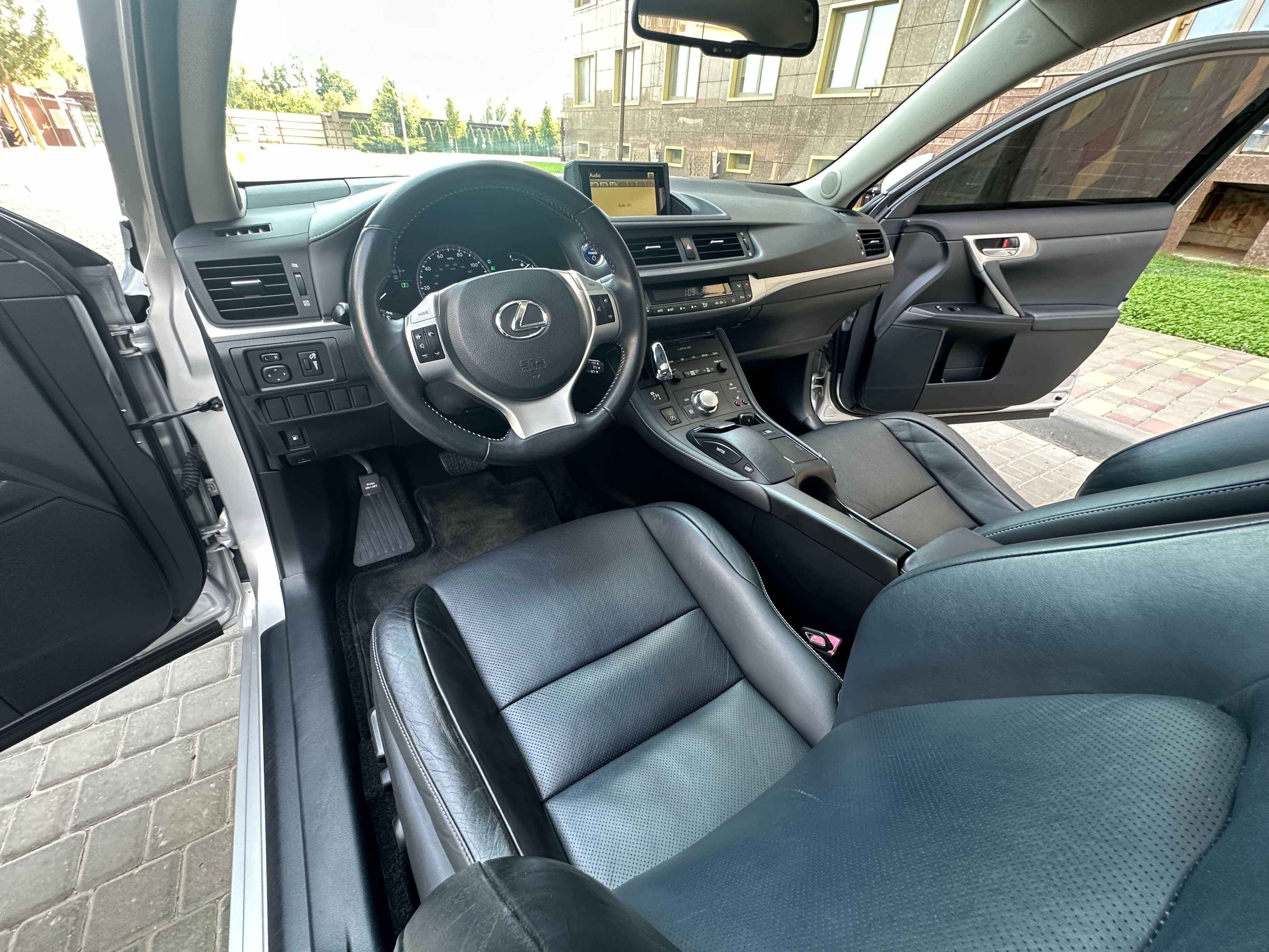 Lexus CT 88 тис. км