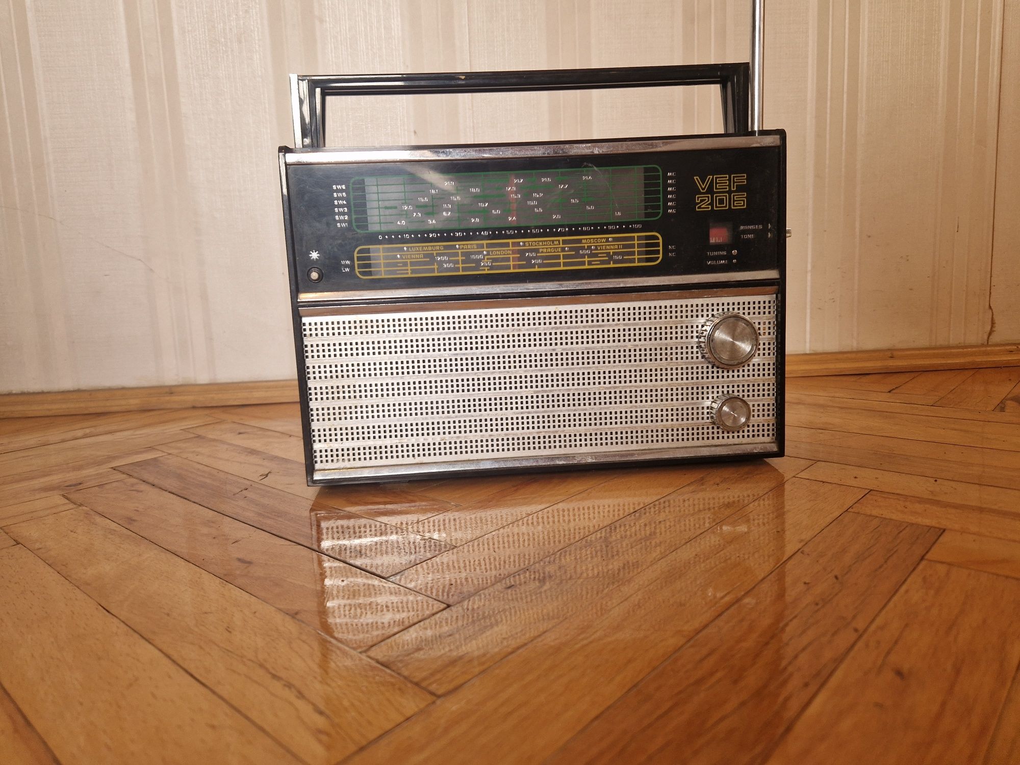 Retro Radio VEF 206