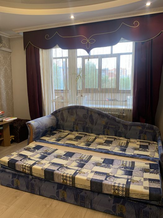 Диван-ліжко-тахта б/в