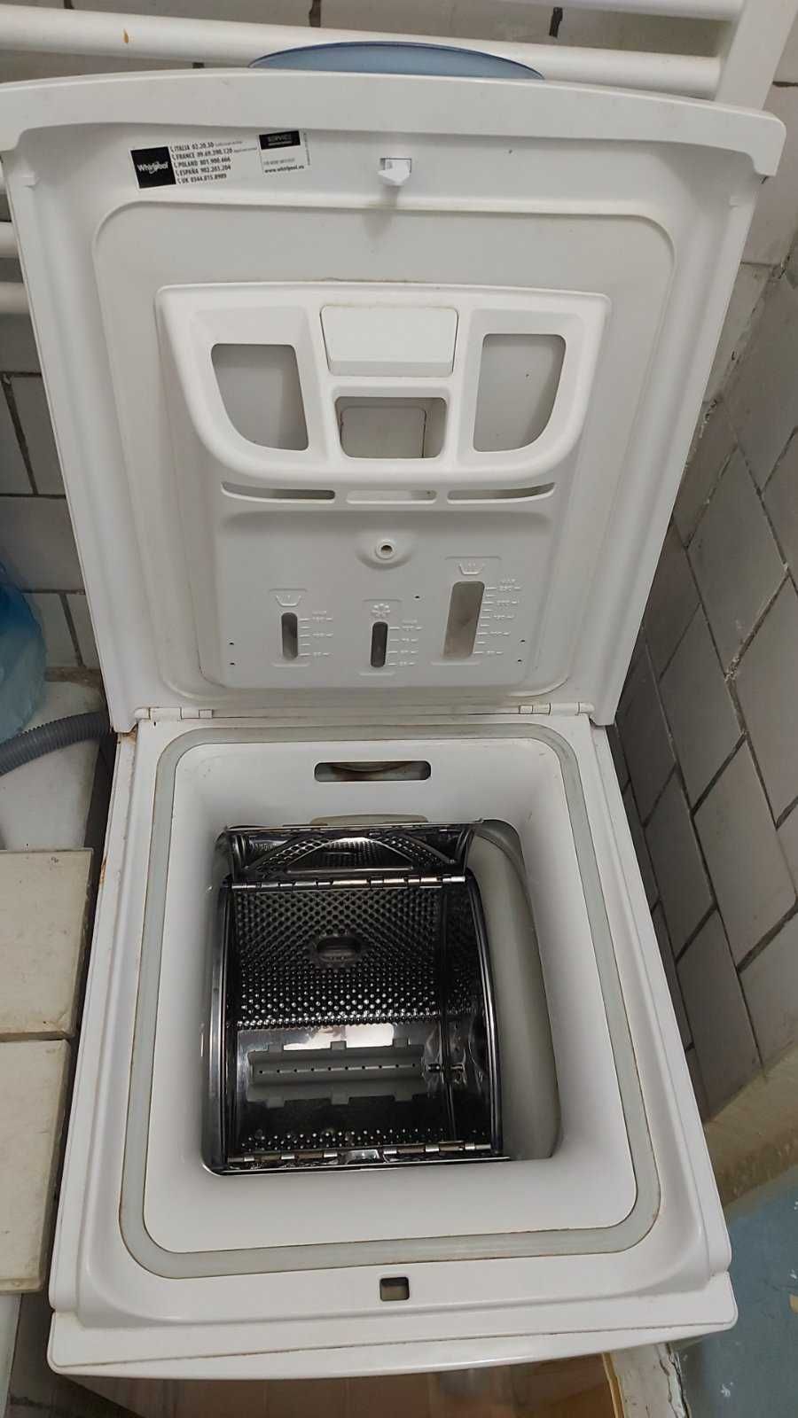 Пральна машинка Whirlpool