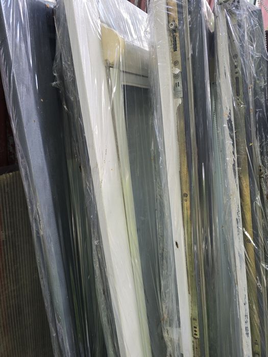 Drzwi balkonowe i i okna