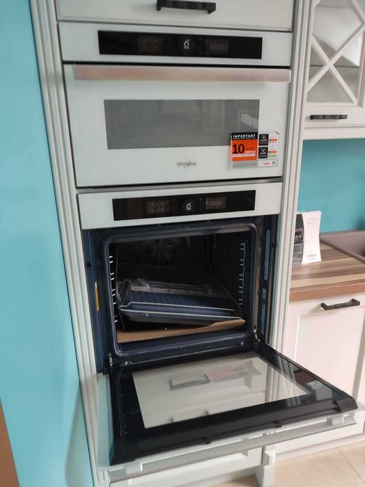 Zestaw Whirlpool biały piekarnik WOI4S8CM1SWA + mikrofala WMD440MW