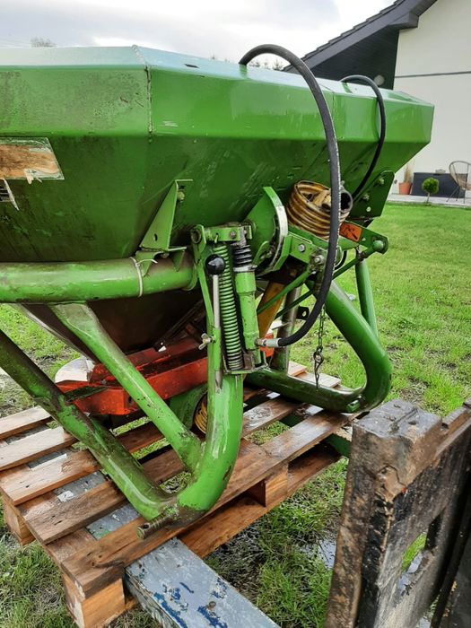 Rozsiewacz nawozu Amazone zaf 804/803 zaf 603 zaf 402  strumyk 1200 L