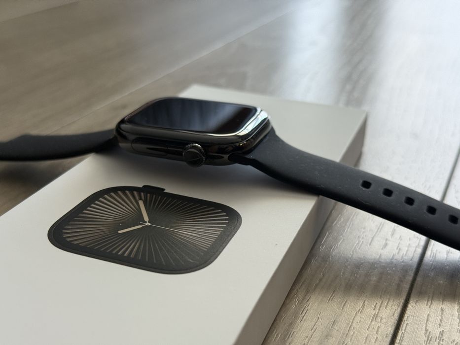 Apple Watch 10 GPS + Cellular 46 mm koperta z tytanu (łupek)