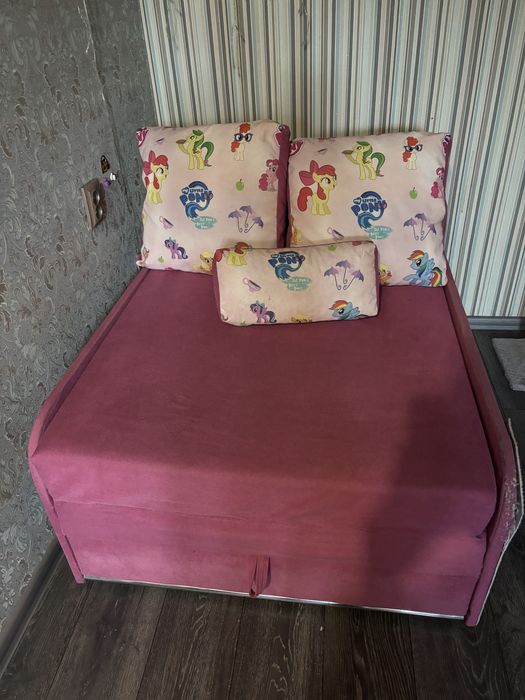 Диван-ліжко розкладний з поличкою, самовивіз