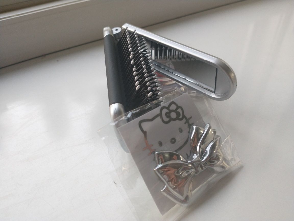 Szczotka do włosów do torebki Hello Kitty lusterko