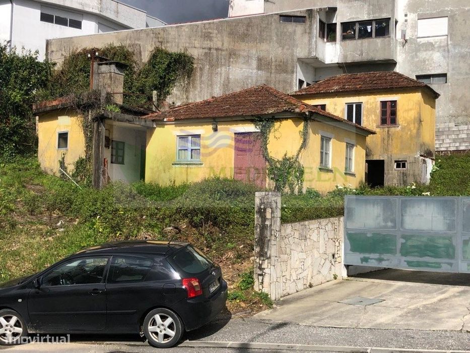 Moradia Na Avenida Principal De Sever Do Vouga