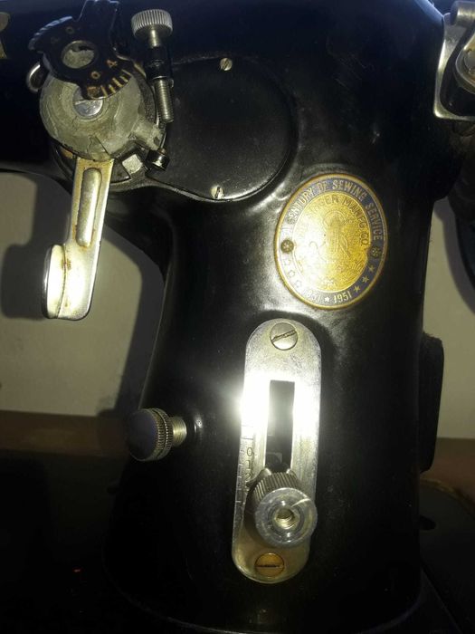 Máquina de costura Singer (60anos)
