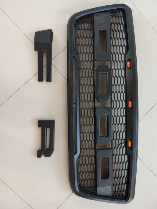 Ford F150 plastiki na klape