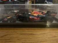 Model bolidu Spark 1:18 F1 RedBull RB16B Max Verstappen 2021 Abu Dhabi