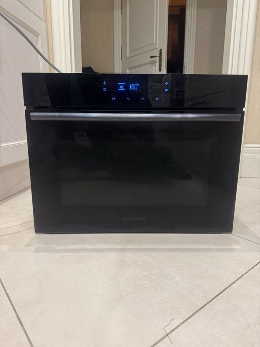 Pikarnik z funkcją mikrofali SAMSUNG