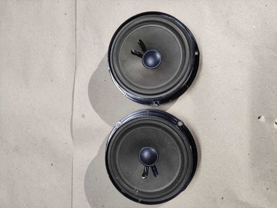 Динаміки Volkswagen passat b6 Skoda A5 динамики задние