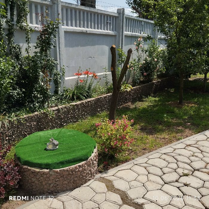 Продам полдома в Коростене.