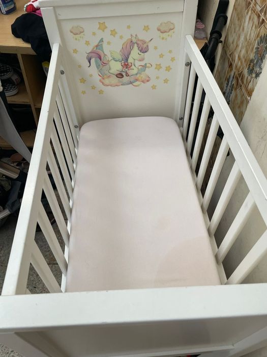 Berço de bebê vendo barrato para despachar