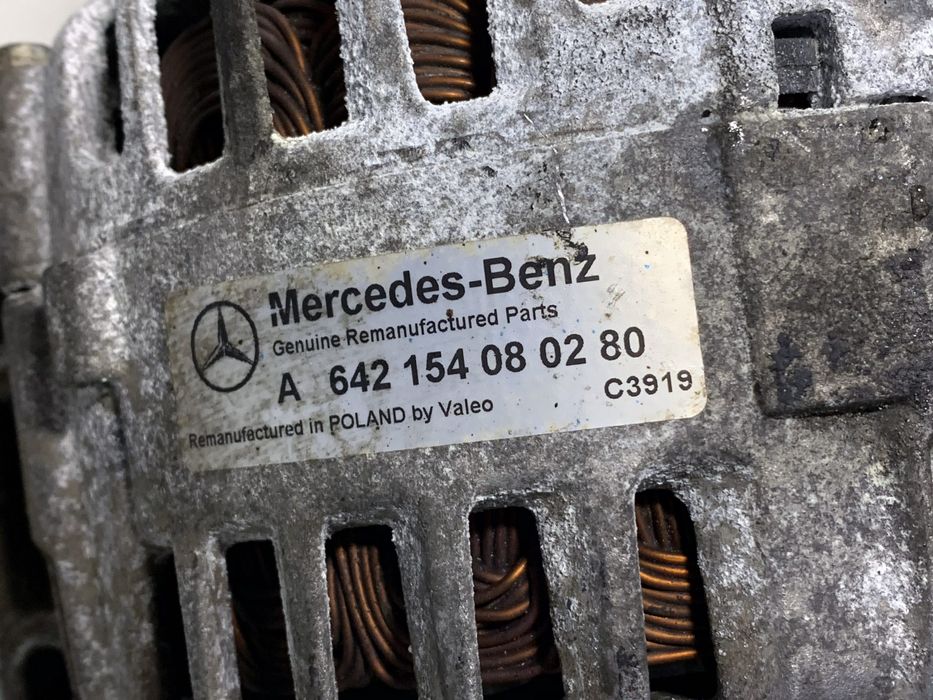 Генератор 180A на Мерседес Спринтер W 906 3.0 cdi OM 642 A6421540802