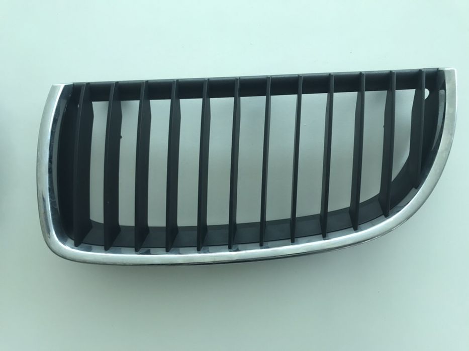 Grelhas Frontais BMW E90 Pretas