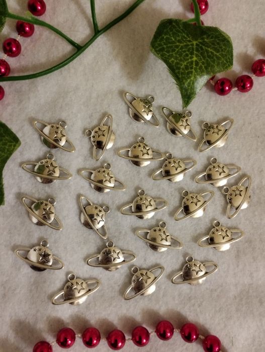 Zawieszki do biżuterii planety 25szt.