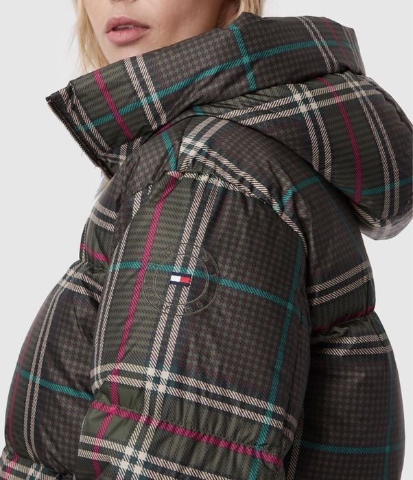 Blusão com capuz Tommy Hilfiger tamanho S