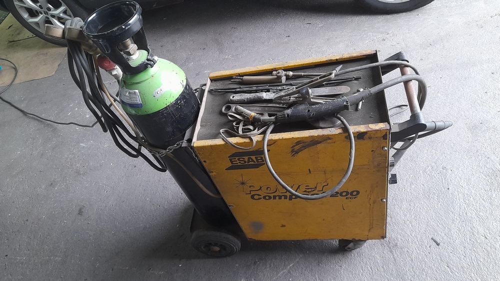 Maquina solar  ESAB  Power compact 200