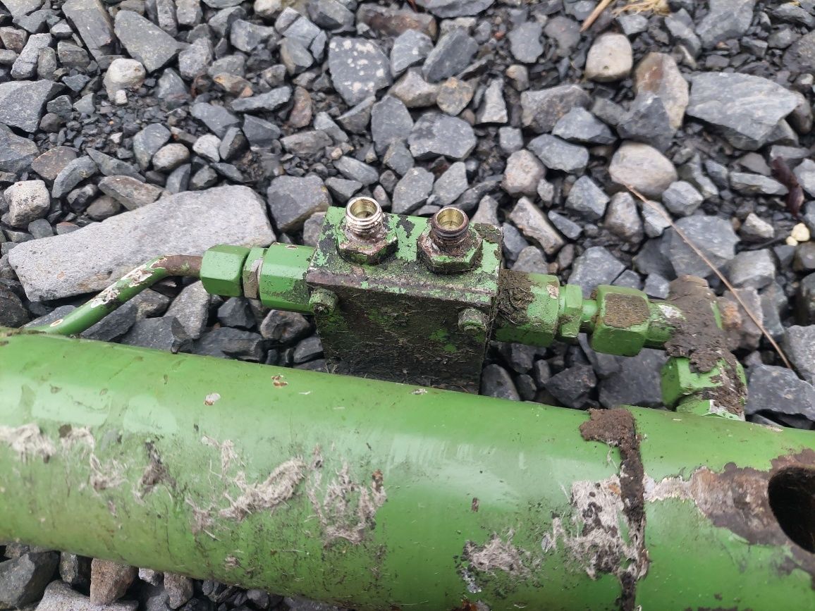 Siłowniki hydrauliczne Krone kw z zamkiem bezpieczeństwa
