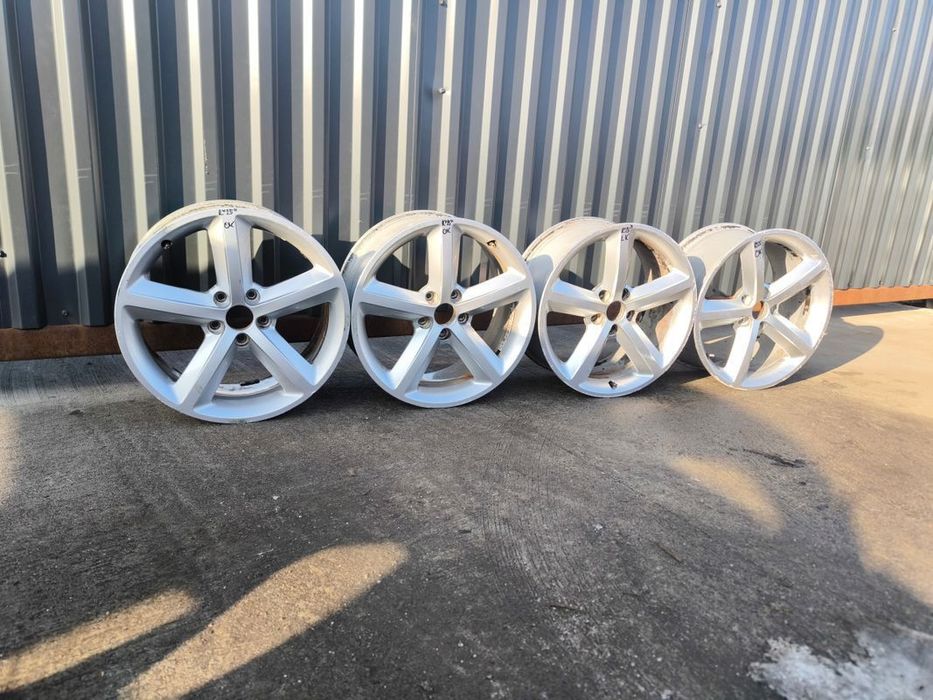 FELGA FELGI VW AUDI SKODA A3 A4 A6 8.0J R18 ET47 8K0601025Q *R25* KOMPLET