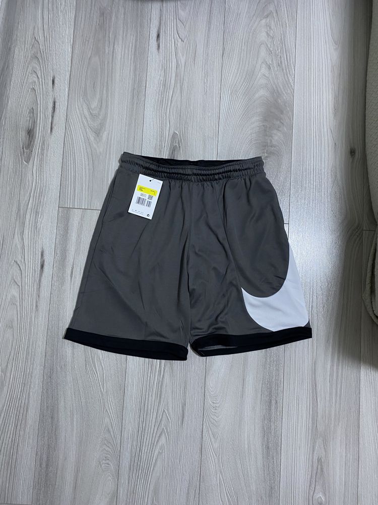 Шорти Nike big swoosh S M L / Шорти найк биг свуш С М Л