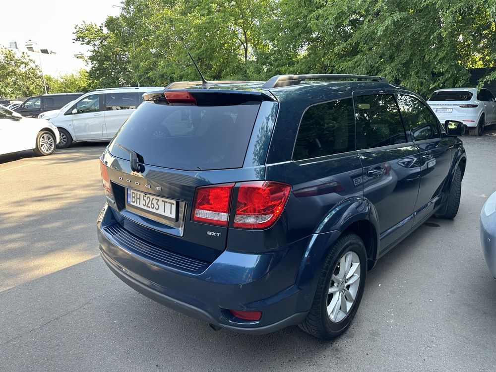 Dodge Journey надійний та комфортний додж джорні