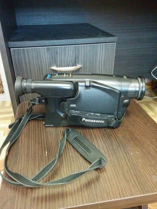 Продам відеокамеру PANASONIC RX11