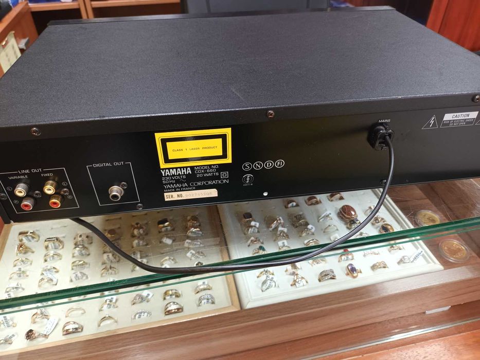 Odtwarzacz CD Yamaha CDX-660 RS stan bardzo dobry
