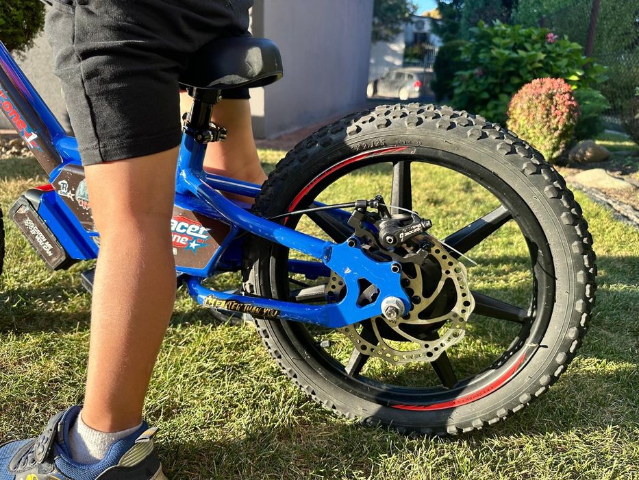 Racerone R1 Go 16" Niebieski rower biegowy elektryczny