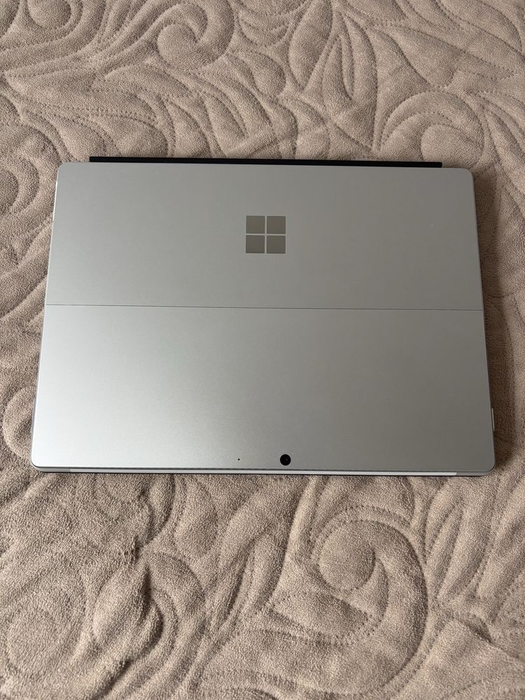 Microsoft Surface Pro 8