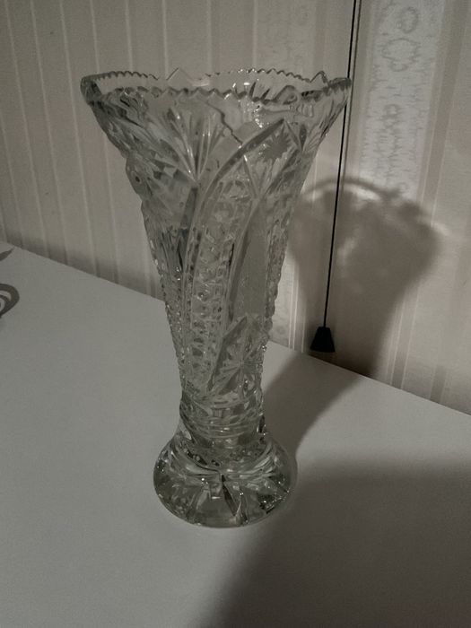 Кришталева ваза Чехія — справжня знахідка